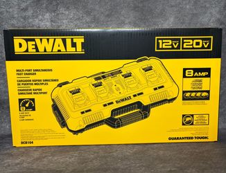 DEWALT DCB104 Multi-Port Fast Charger