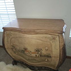 Bombay Dresser 