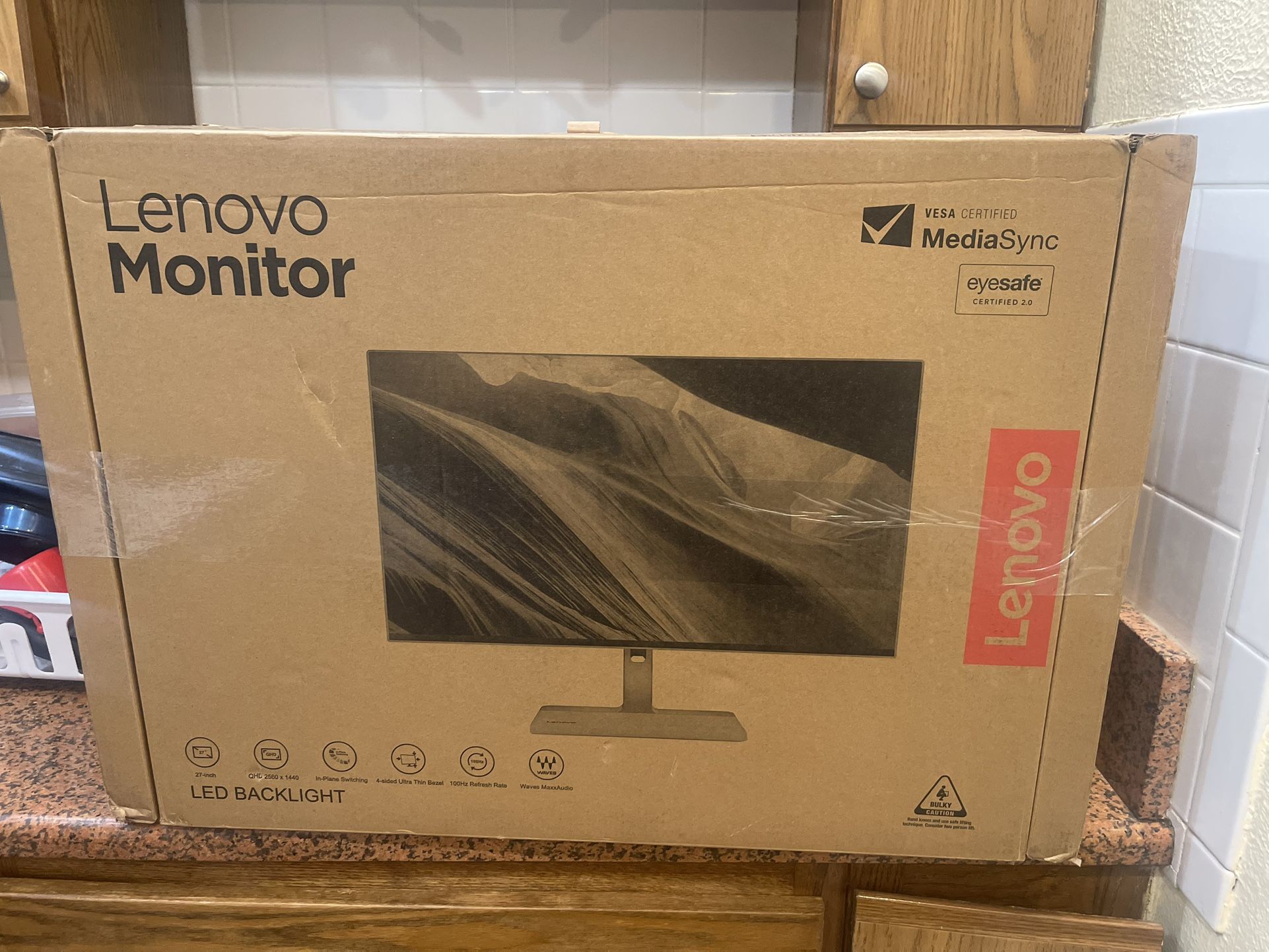 !!!!!! BRAND NEW LENOVO MONITOR!!!!!!