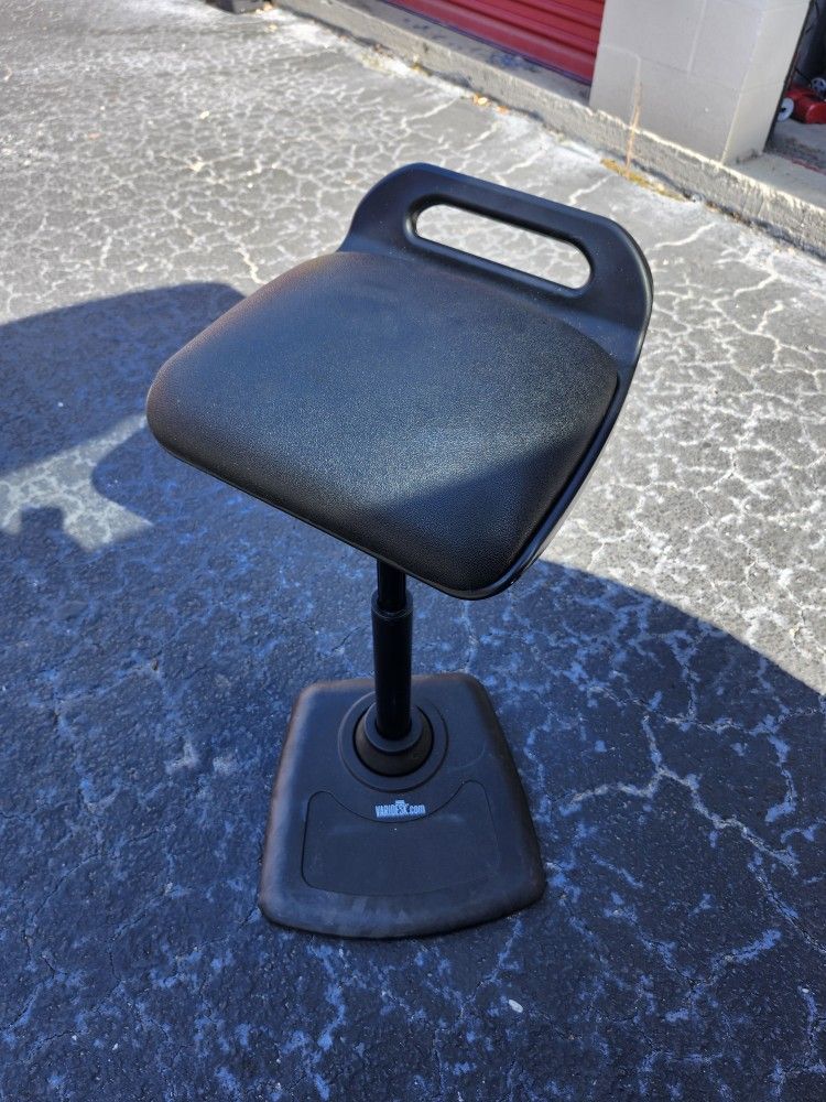 Varidesk Active Seat Height Adjustable Stool, Black -