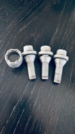 Volvo XC90 OEM Wheel Bolts – 3 Bolts + 1 Locking Bolt