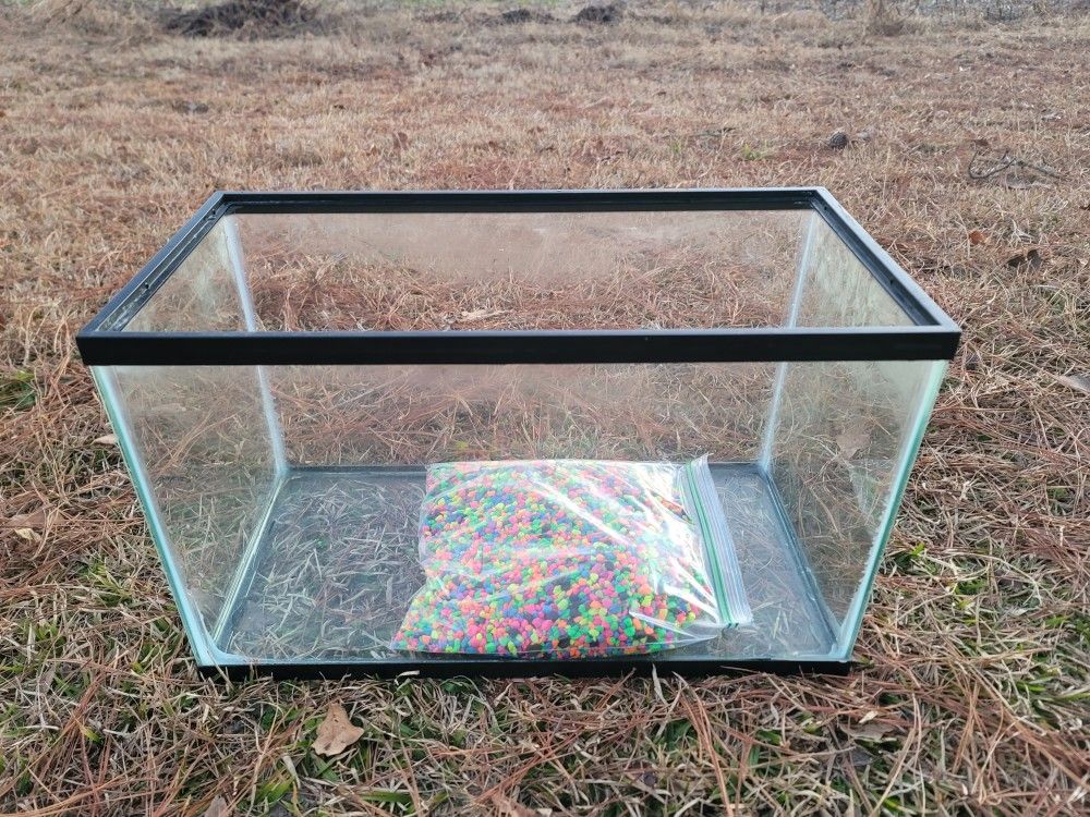 Fish Tank With Gravel - 10 Gallon Tank - 20" x 10" x 12"