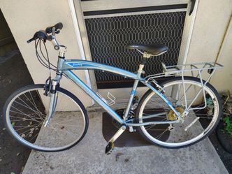 Schwinn Suntour Broadway Hydroformed 21 Speed z700c Mens Bike