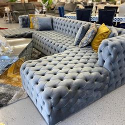 Sectional In Stock For Immediate Delivery 