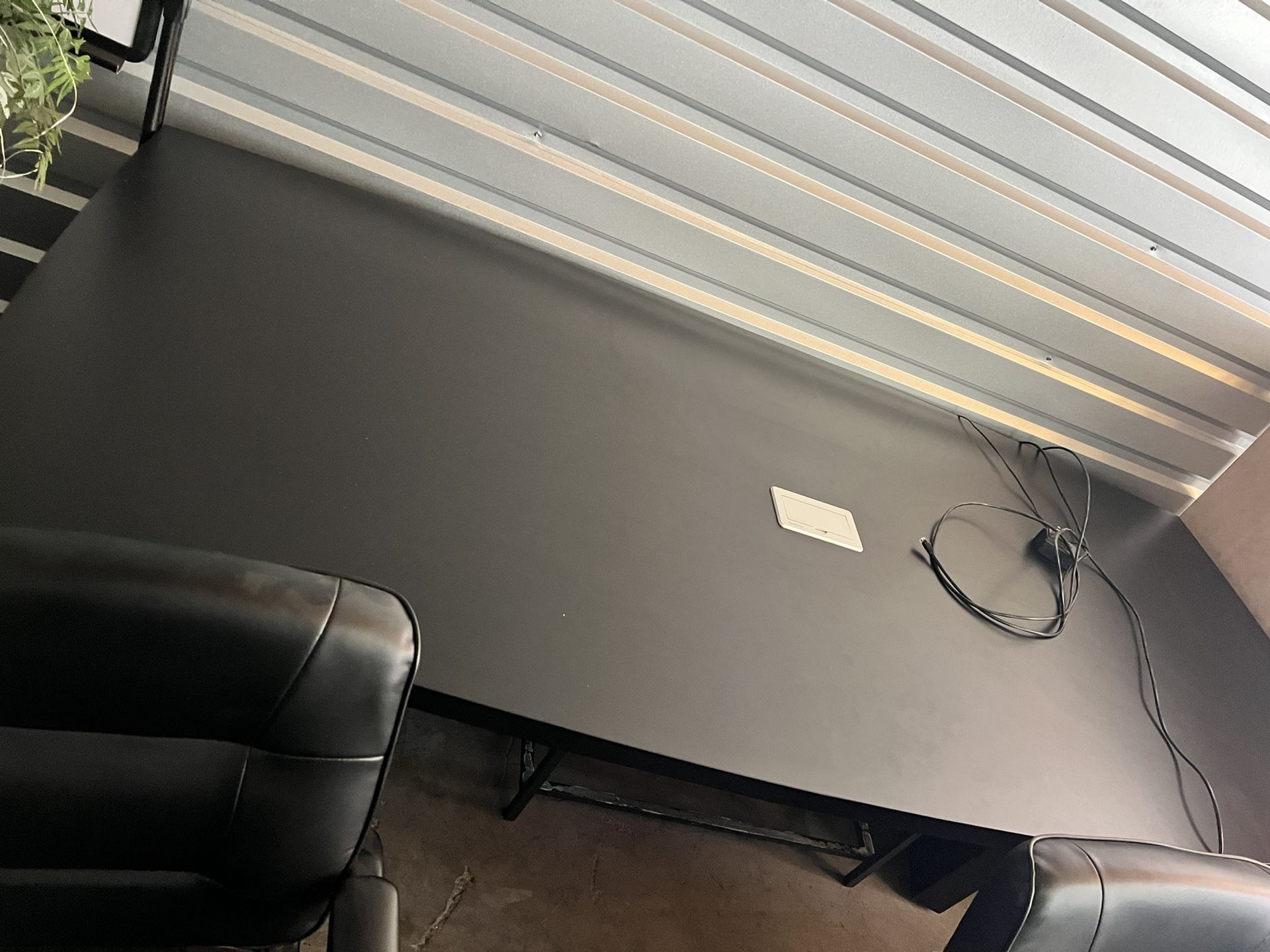 8’ Black Executive Meeting Table