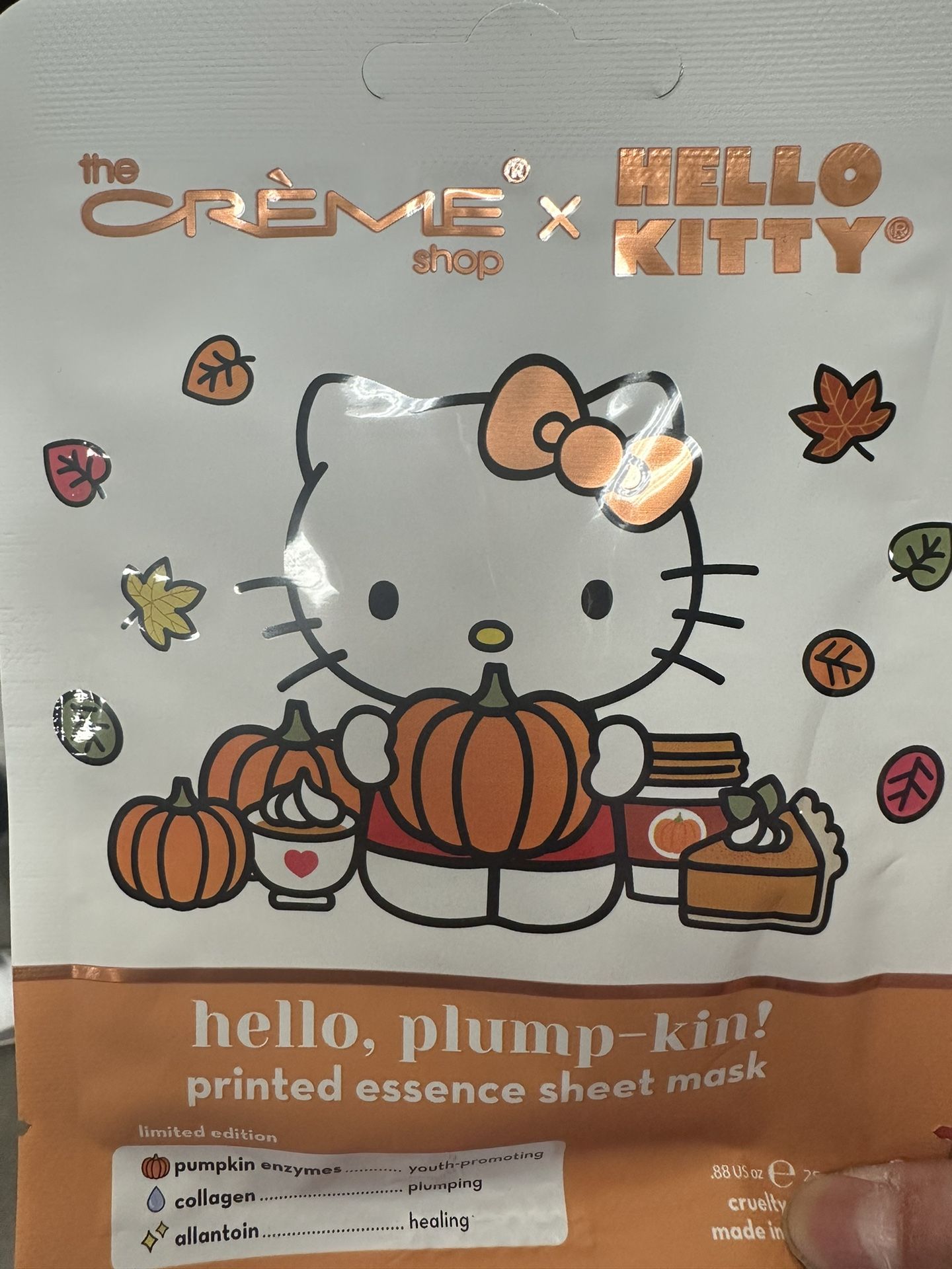 Hello Kitty X Crème