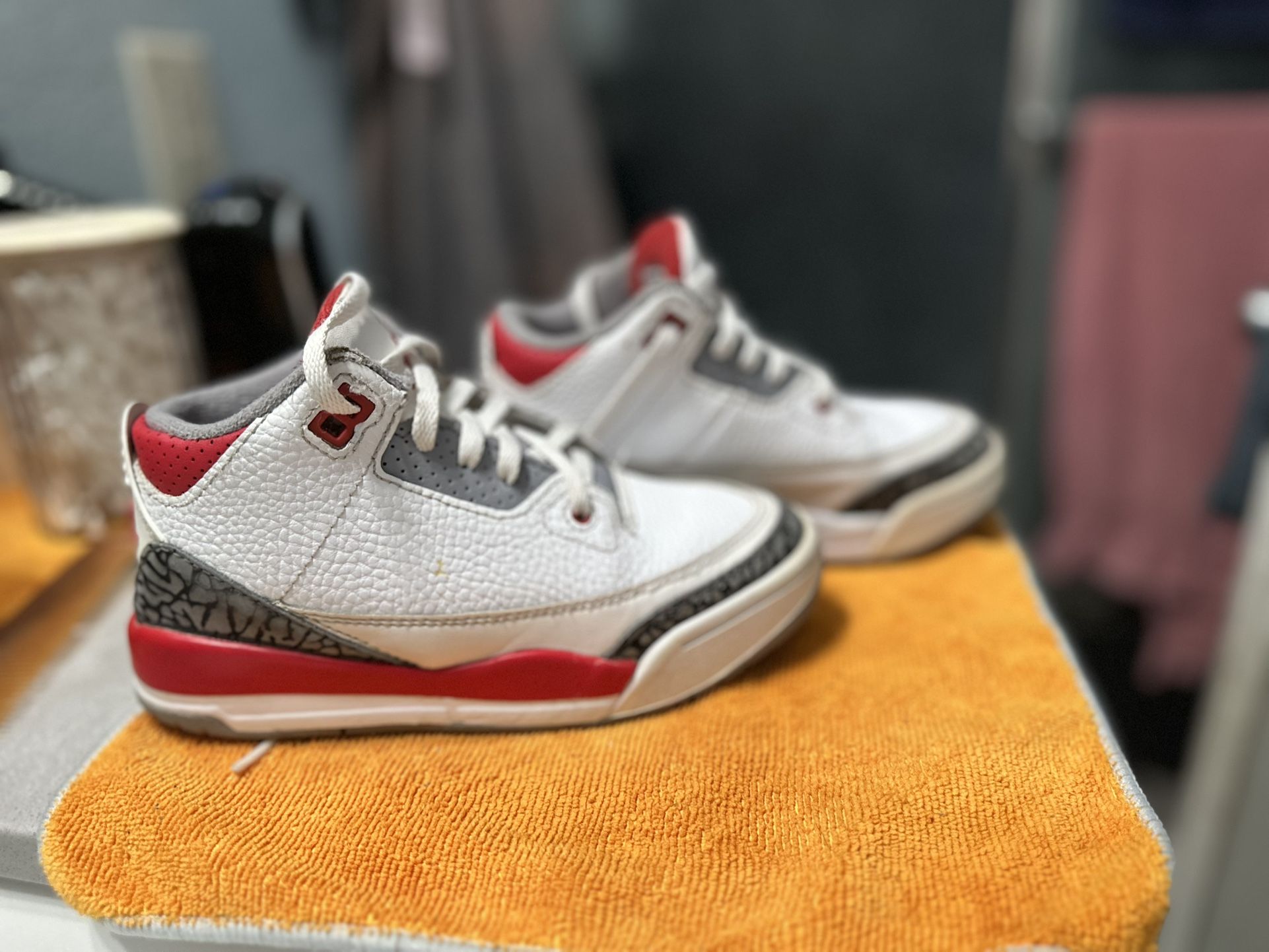13 C Jordan 4