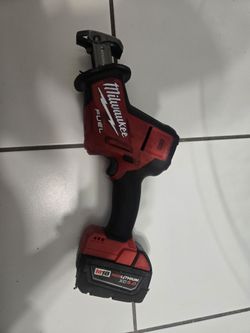 Milwaukee Hackzall