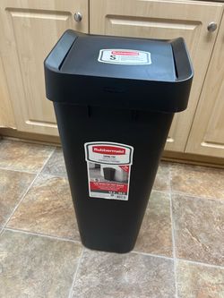 Trash Can  12.2 gal.