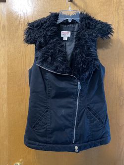 Women’s Vest With Fur; Size Small
