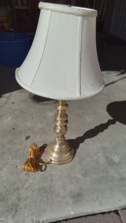 Beautiful Table Lamp Brass style lamp bulb twist