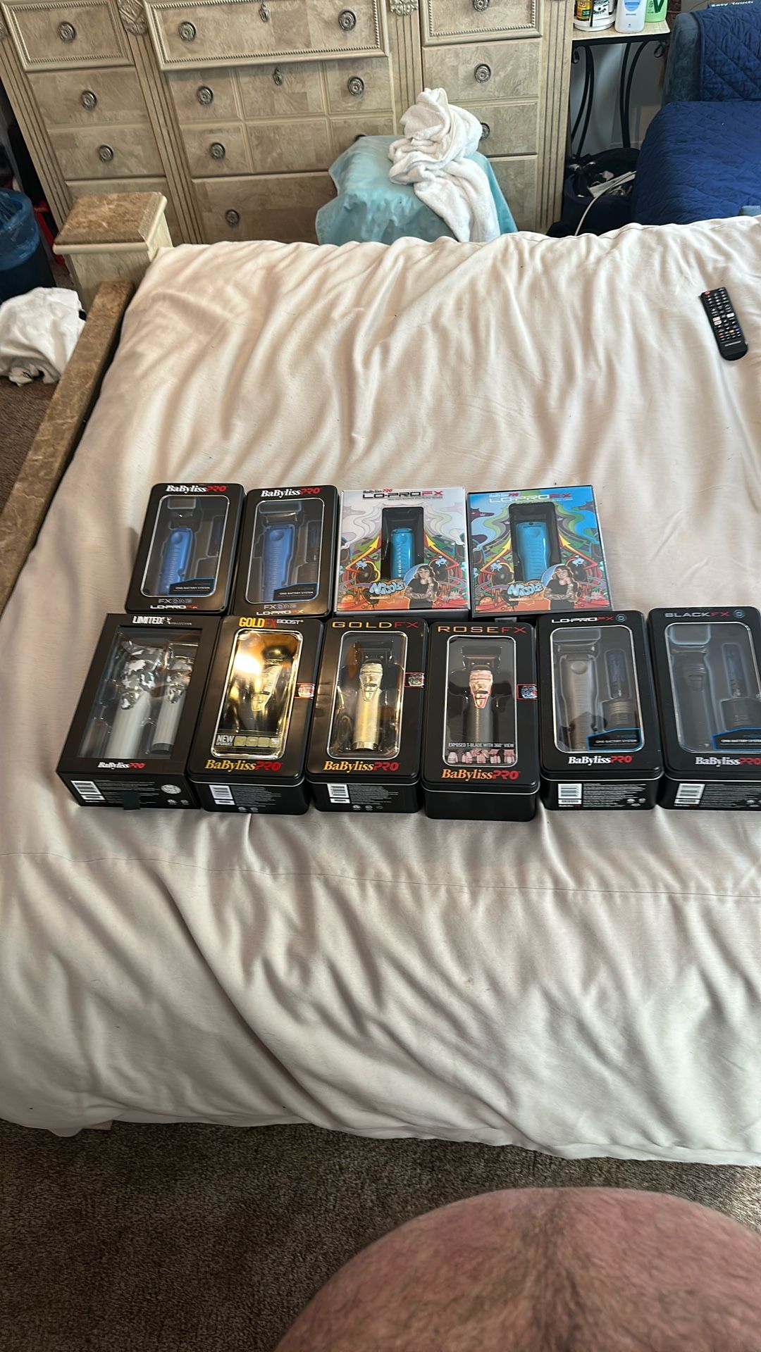 Lot Of Babyliss Pro Clippers And Trimmers Over 2000 Retail