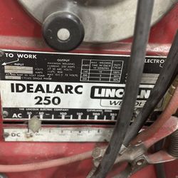 Ideal arc 250 Lincoln Welder