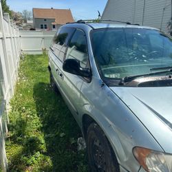 2004 Chrysler Town & Country