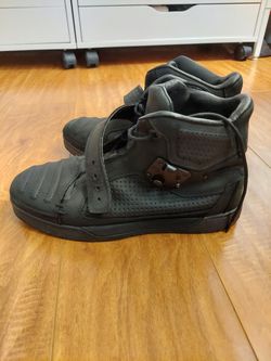 Icon riding shoes top
