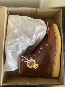 Botas De Trabajo , Color Vino , Size 9.5
