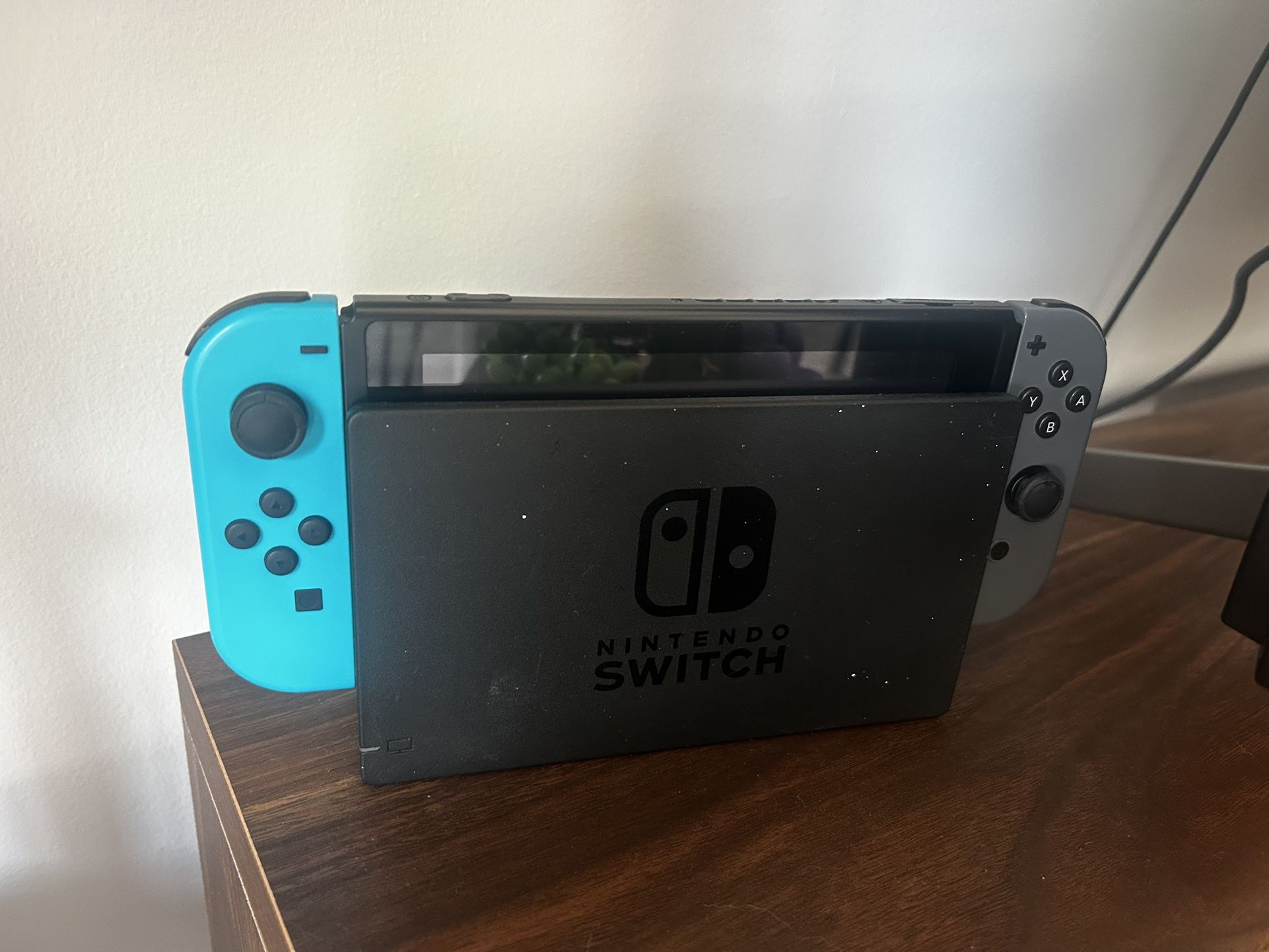 Nintendo Switch - used (Great working Condition)