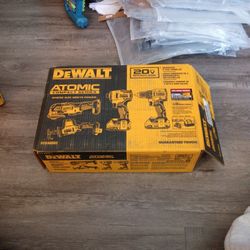 DeWalt 4 Tool Combo Kit 