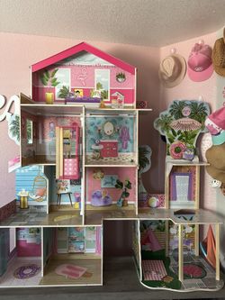 Barbie House