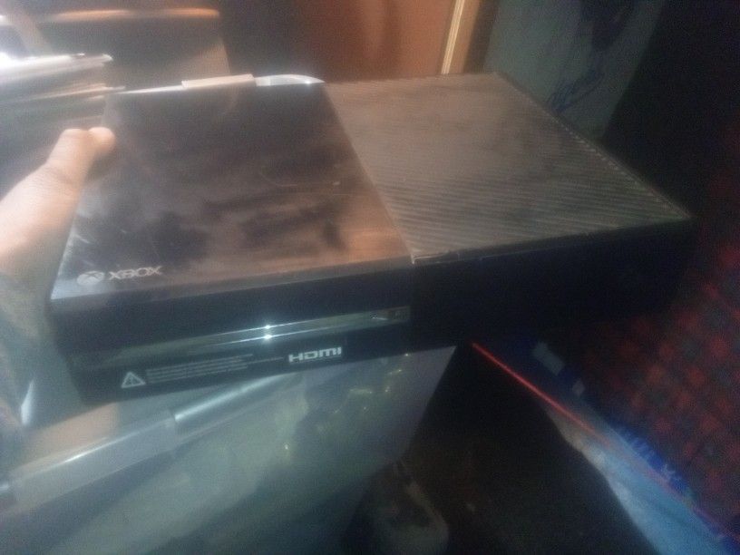 Xbox One No Controllers Or Games Just System 