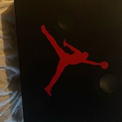 Off-white Air Jordan 5 retro. 
