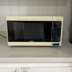 SANYO microwave 