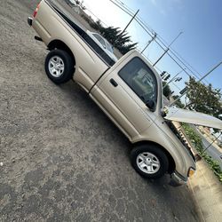 2004 Toyota Tacoma 