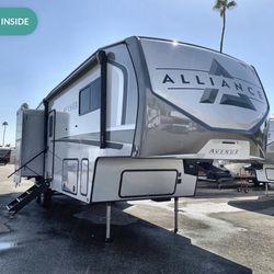 NEW 2025 Alliance RV Avenue 33RKS