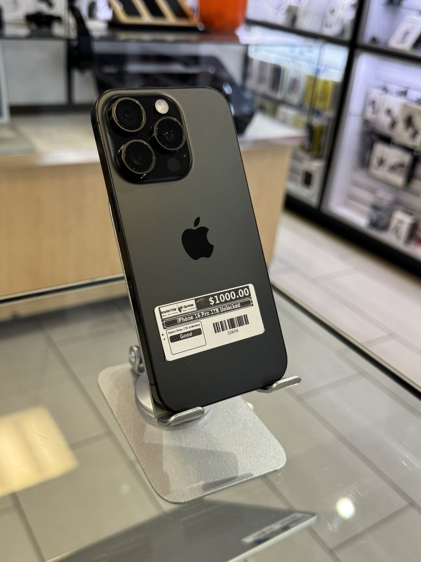 iPhone 16 Pro 1TB Unlocked 