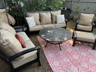 Outdoor furniture set