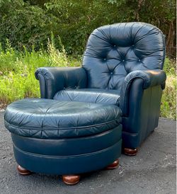 🚚  Bradington-Young Tufted Leather Recliner & Ottoman