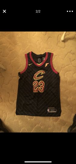 LeBron James jersey New!! Medium