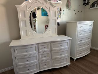 Bedroom set. $150 obo.  *Need Gone*