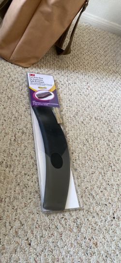 Keyboard wrist rest
