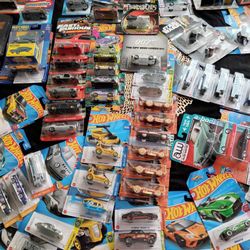 HUGE HOTWHEELS AND MATCHBOX AND DIECAST CARS SALE!