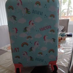   Unicorn Luggage for girls