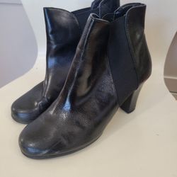 Size 7 Black Aerosoles Boots