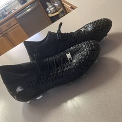 puma football/soccer cleats