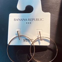 Banana Republic Gold Earrings $15‼️
