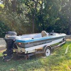 1990 VIP Fishing Boat 