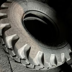 14.00-24 Tractor Tire 