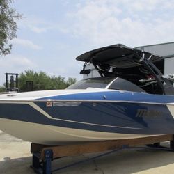 2018 Malibu Wakesetter 24 MXZ