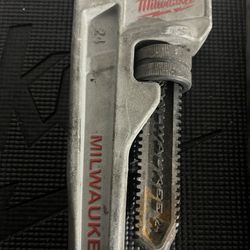 Milwaukee Pipe Wrench 