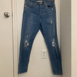 Levi jeans