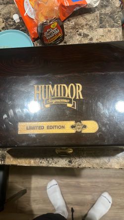 Humidor supreme limited edition 2000