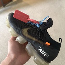 Off white nike air vapor max size 9.5