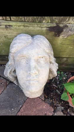 Vintage Classical Style Concrete Garden Ornament