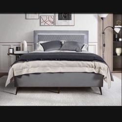 LIQUIDATION SALE! QUEEN  BEDFRAME + SEALY! Reg$1500!