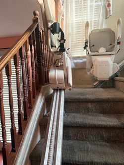 Wheel chair stair lift