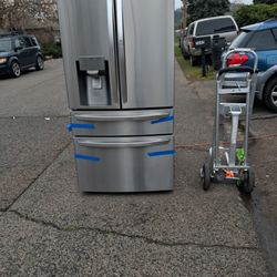 L g side by side , linear refrigerator two hundred and fifty bucks